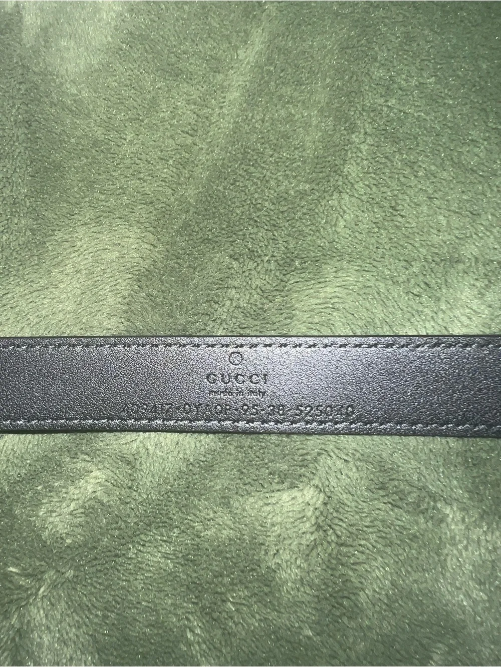 Gucci Black Leather Signature-Stamped Women's Belt